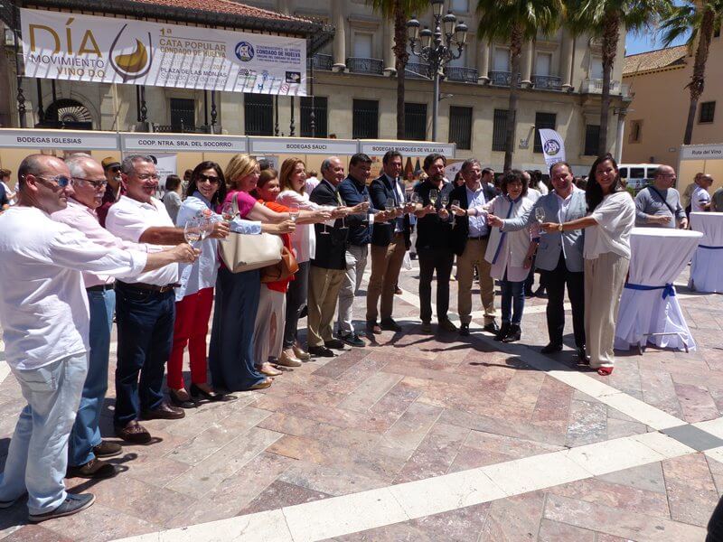 Bodegas del Socorro promociona las excelencias de sus caldos en la II Cata Popular Condado de Huelva con motivo del Día Movimiento Vino DO